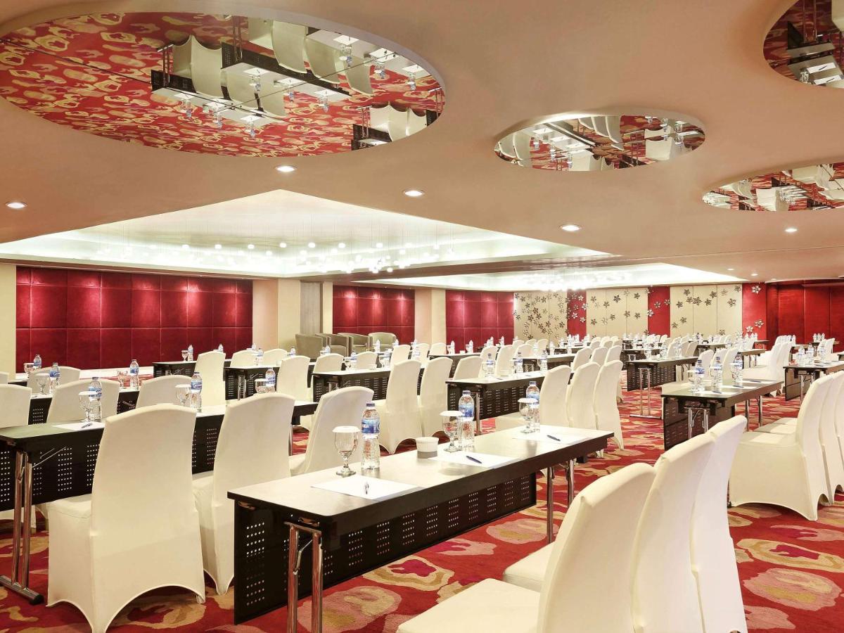 Novotel Jakarta Gajah Mada Eksteriør bilde