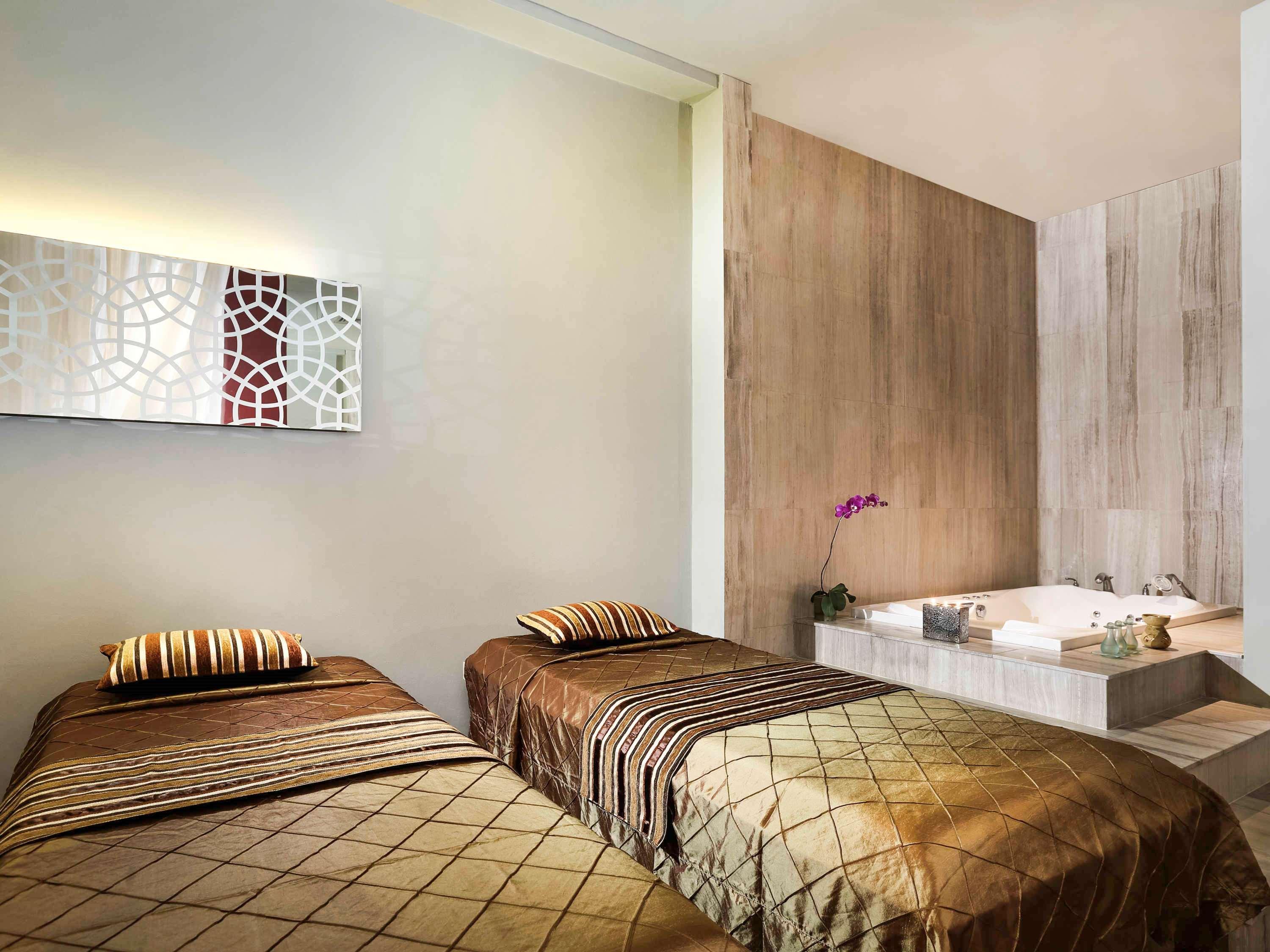 Novotel Jakarta Gajah Mada Eksteriør bilde