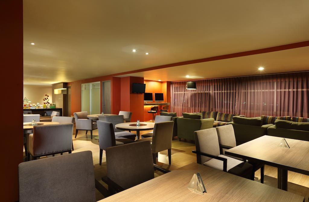 Novotel Jakarta Gajah Mada Eksteriør bilde