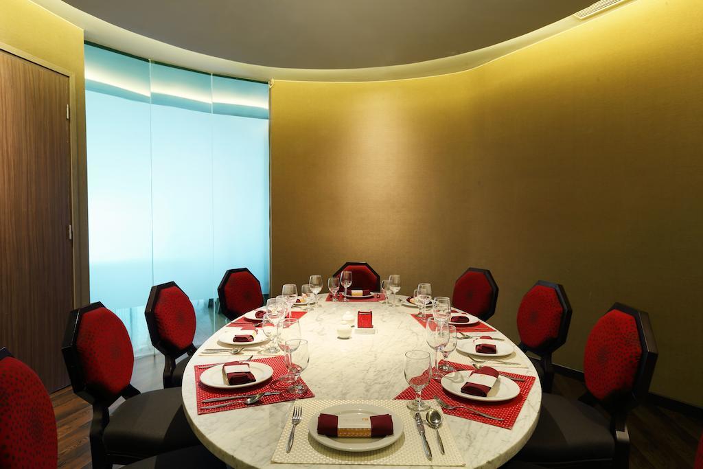 Novotel Jakarta Gajah Mada Eksteriør bilde